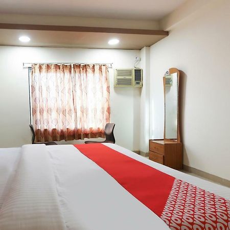 Oyo 43851 Hotel Virasat Māndu المظهر الخارجي الصورة