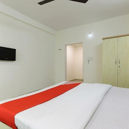 Oyo 43851 Hotel Virasat Māndu المظهر الخارجي الصورة