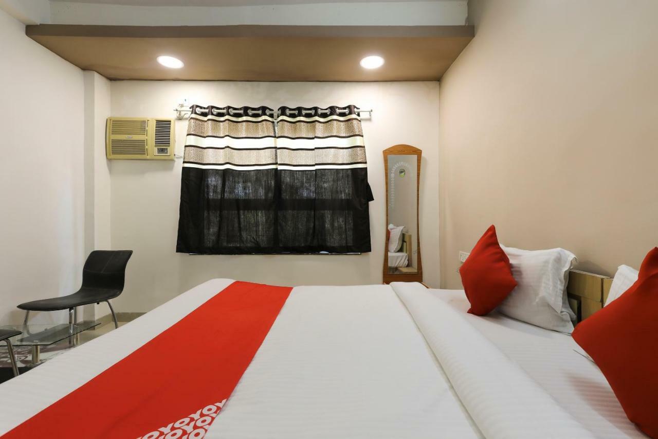 Oyo 43851 Hotel Virasat Māndu المظهر الخارجي الصورة